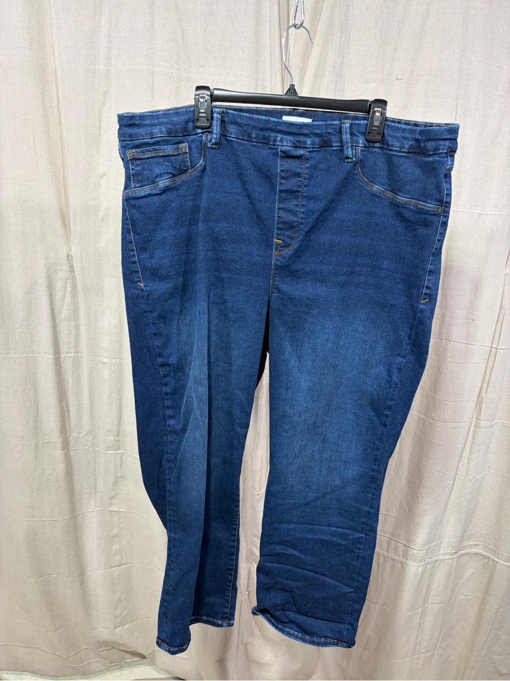 Good American Pull-on Straight Jeans